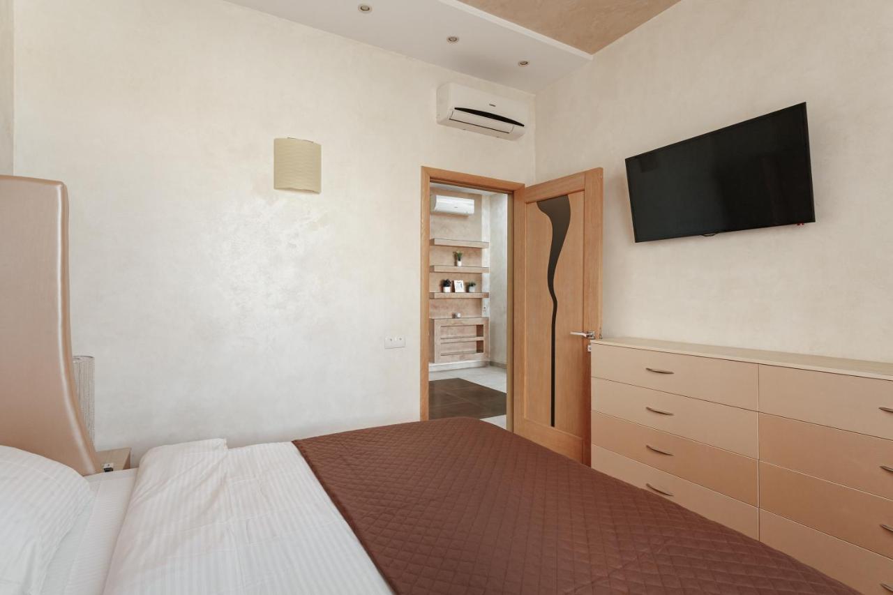 Lapinsky Apartments Odessa Esterno foto